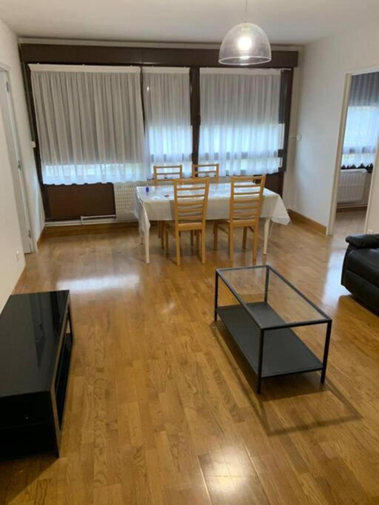 Centre-ville -6 Personnes 1 Er Etage Appartement *
